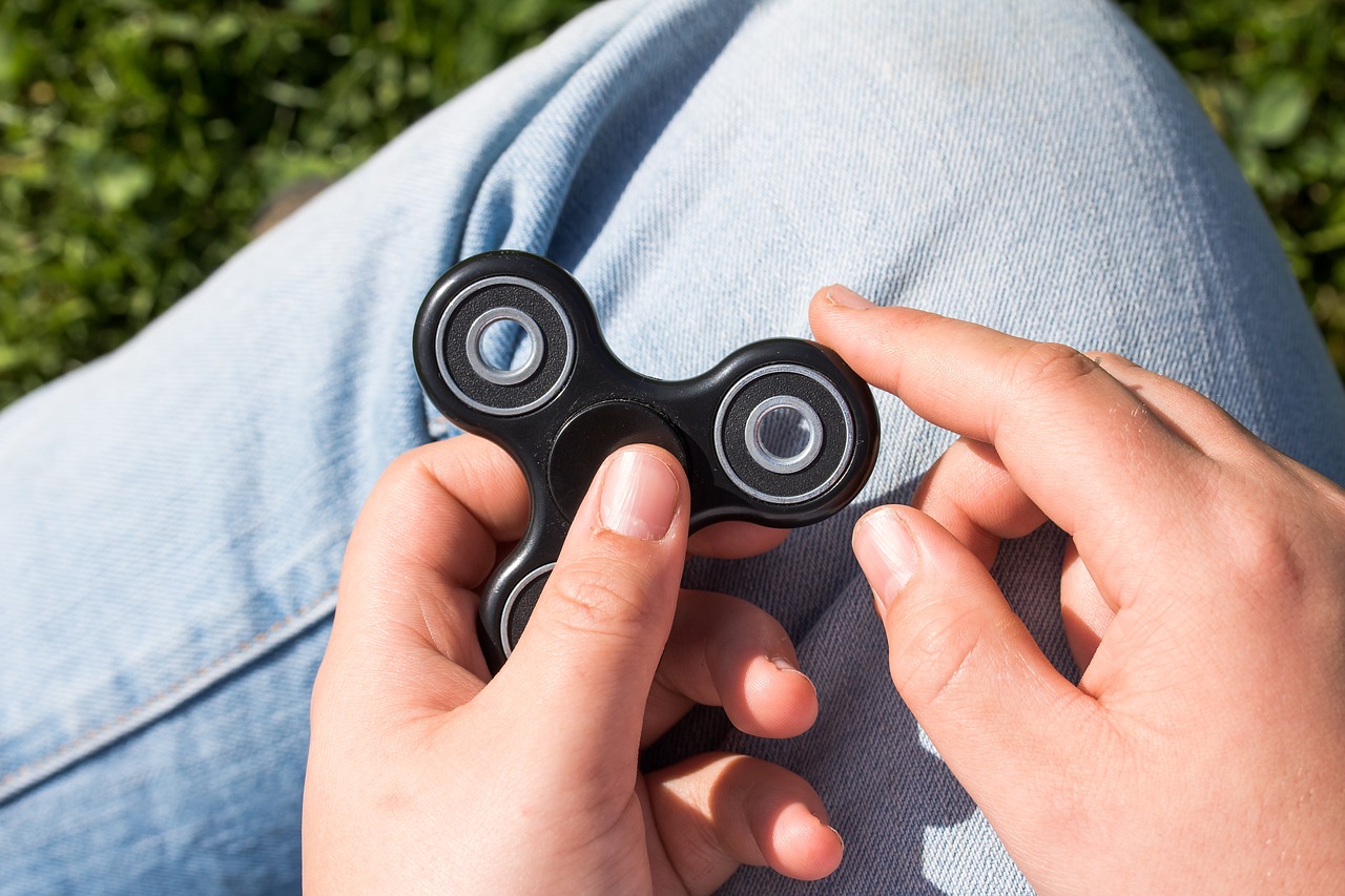 Are Fidget Spinners a Good Option When It Comes to ADHD Treatment? - Pharmacy Near Me